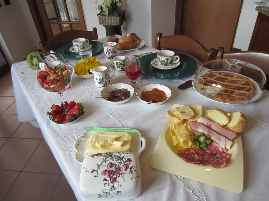 Marinella B&B Cornale Zewnętrze zdjęcie